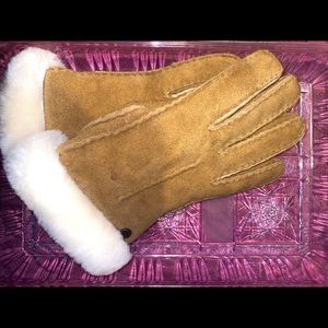 UGG Gloves